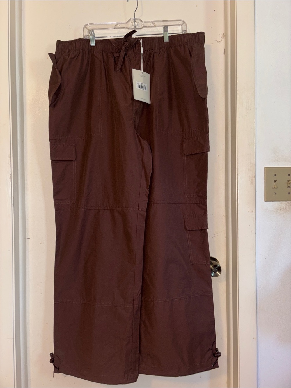 Madhappy Wide-Leg Cargo Pants in Espresso